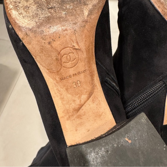 Chanel black suede block heel bootie - 39 - Picture 9 of 9